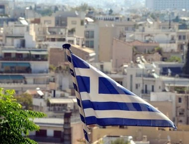 Κλείνουν παραθυράκια για ξέπλυμα χρήματος μέσω golden visa - Η τροπολογία που κατατέθηκε στη Βουλή